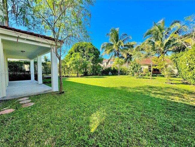 Building Photo - 4383 Laurel Ridge Cir