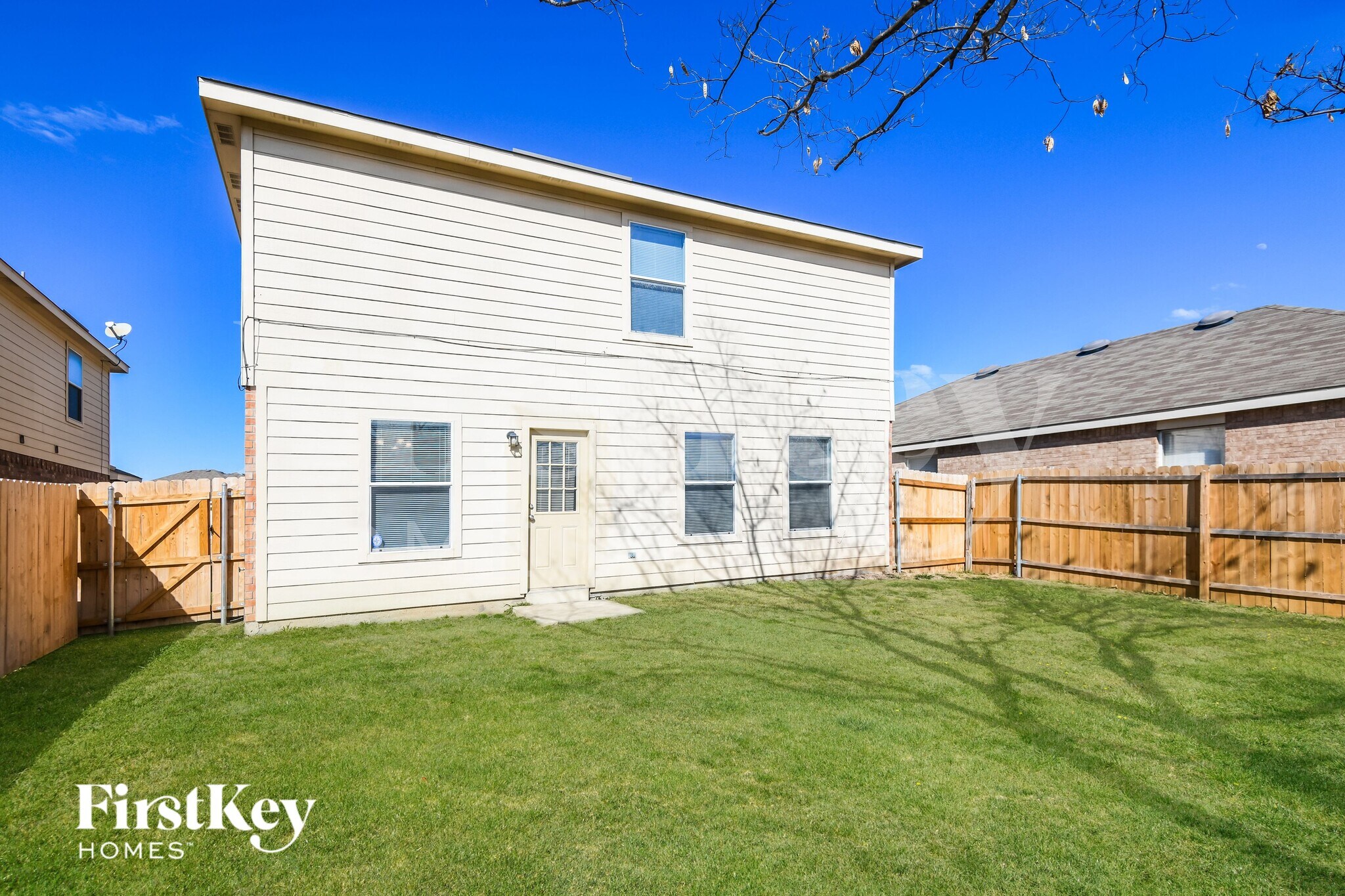 Building Photo - 6624 Meadow Way Ln