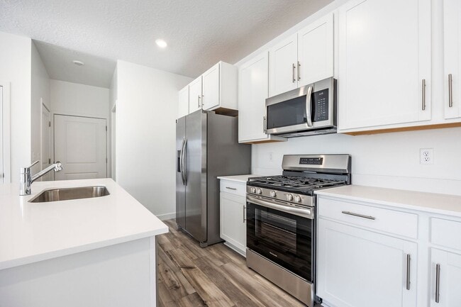 Building Photo - End Unit New Construction with Finished Basement Includes Utilities in New Jordanelle Ridge Neigh...