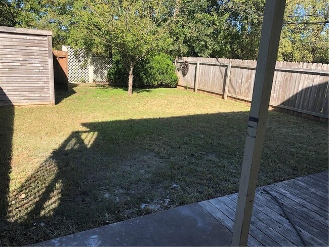 Building Photo - 13359 Water Oak Ln