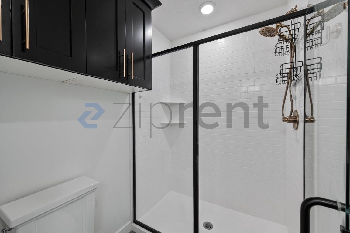 Building Photo - 4249 Bromwell Ct