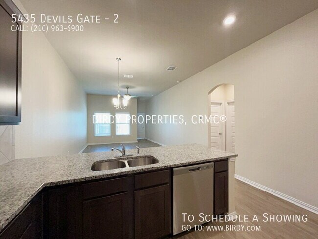Building Photo - 5435 Devils Gate