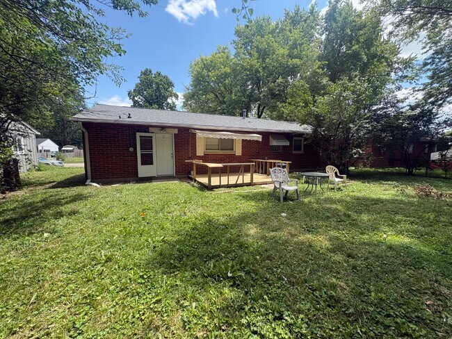 Building Photo - 3938 Downes Dr