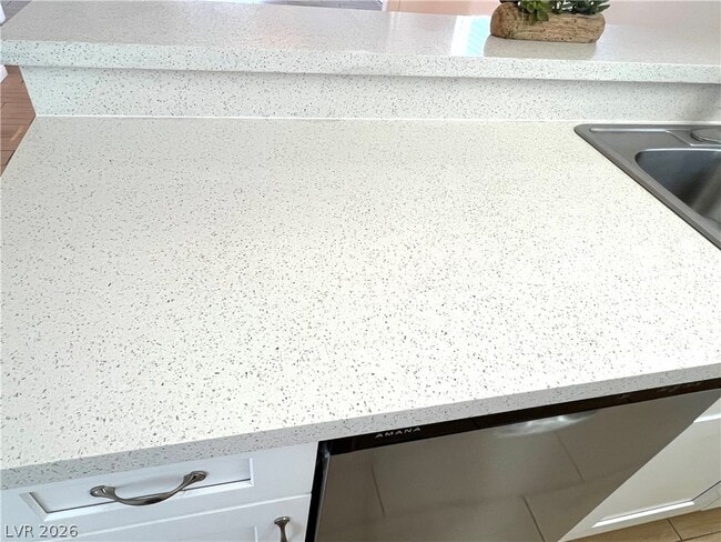 Building Photo - 428 S Beaumont St