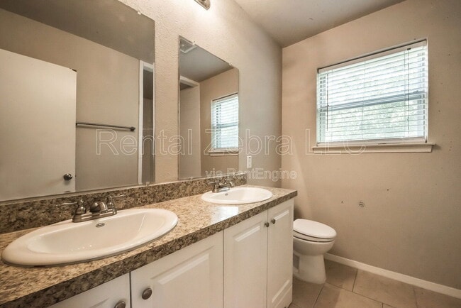 Building Photo - 7113 Edinburg Dr