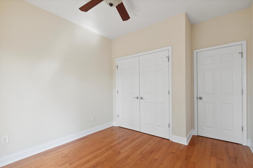 Building Photo - 1424 Willington St