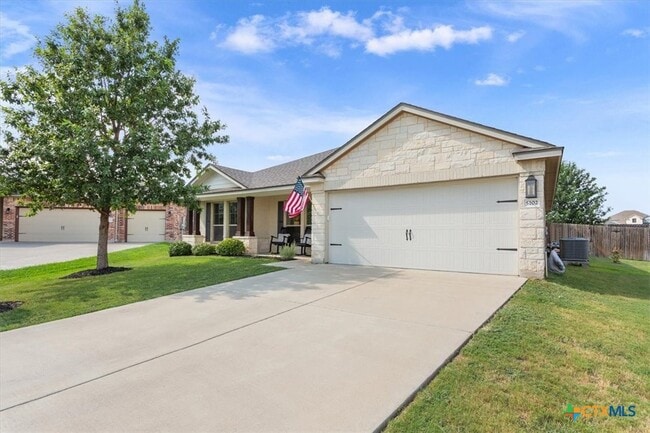 Building Photo - 5102 Dauphin Dr