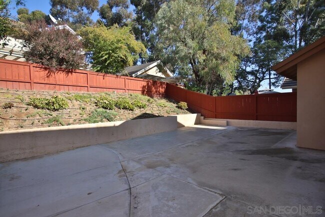 Building Photo - 4080 Carmel Brooks Way