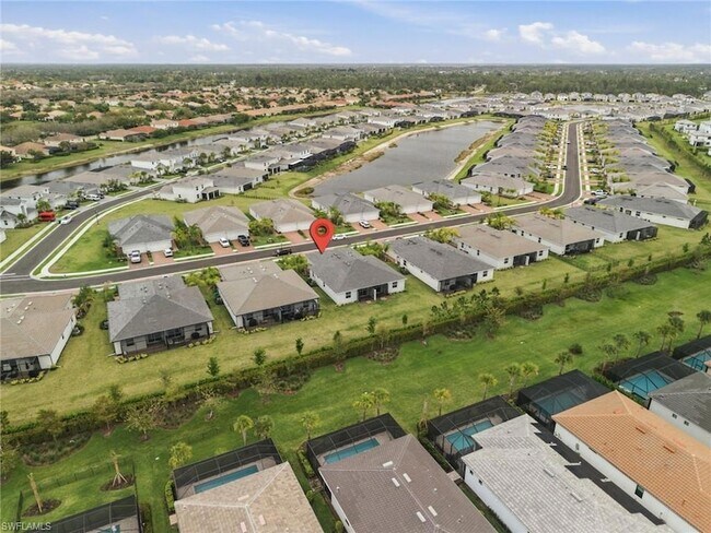 Building Photo - 2220 Dragonfruit Wy