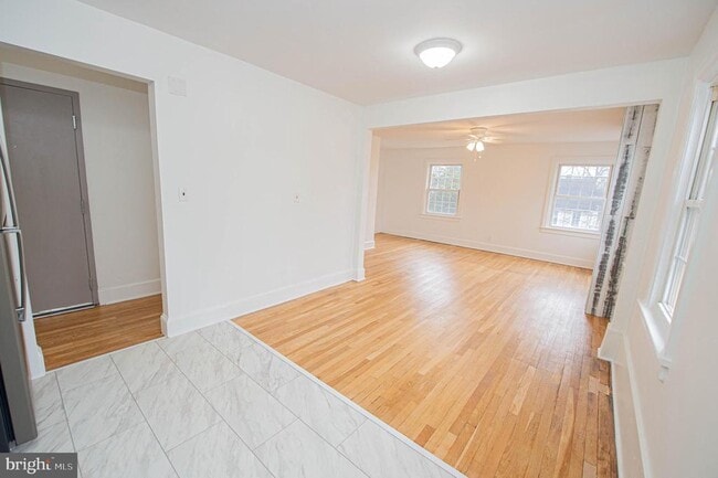 Building Photo - 308 N Division St