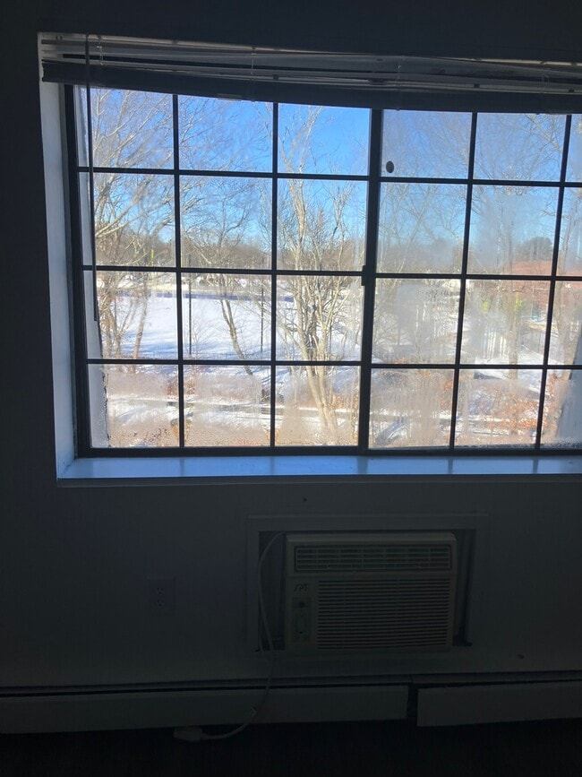 Building Photo - 119 Grove St