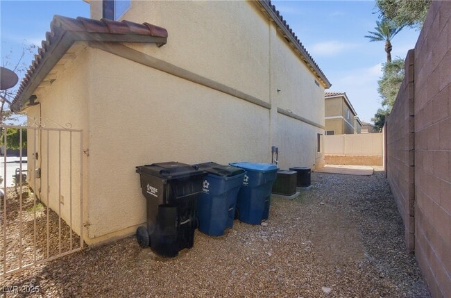 Building Photo - 8208 W Wildwood Glen Dr