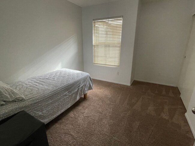 Building Photo - Furnished 2 Bedroom Condo in Otay Ranch