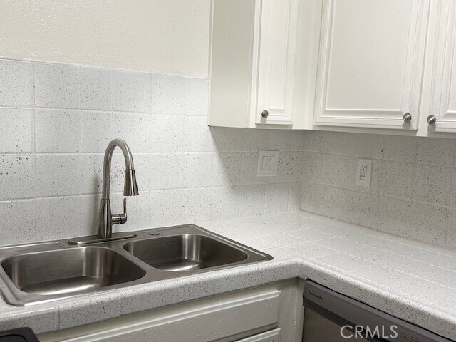 Building Photo - 45270 Panorama Dr