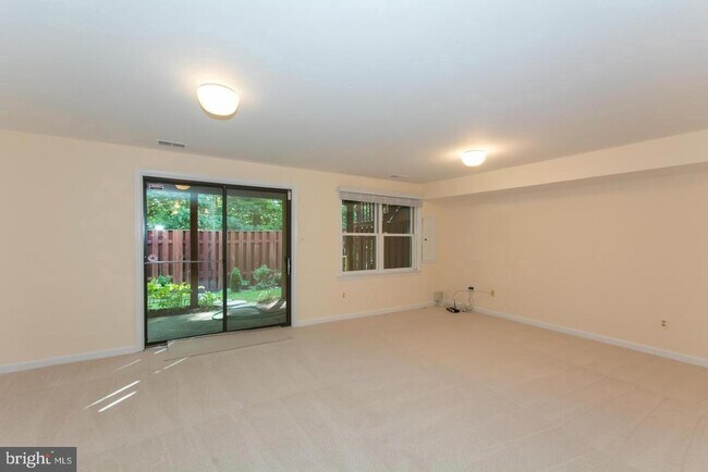 Building Photo - 8035 Galla Knoll Cir