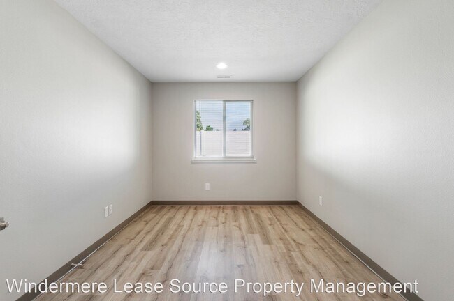 Building Photo - 3 br, 2 bath House - 710 N Jones Lane