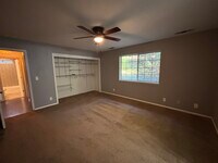 Building Photo - 3181 Hanson Hollow Rd