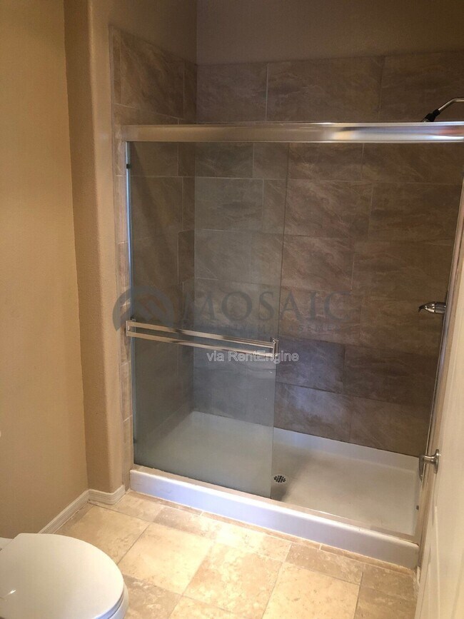 Building Photo - 2134 E Broadway Rd