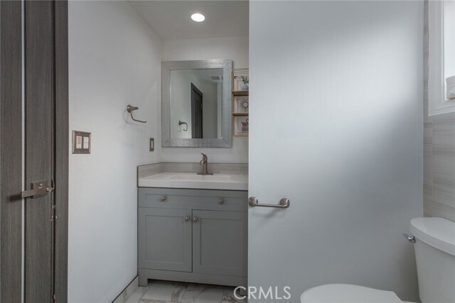 Building Photo - 9502 Laurel Canyon Blvd