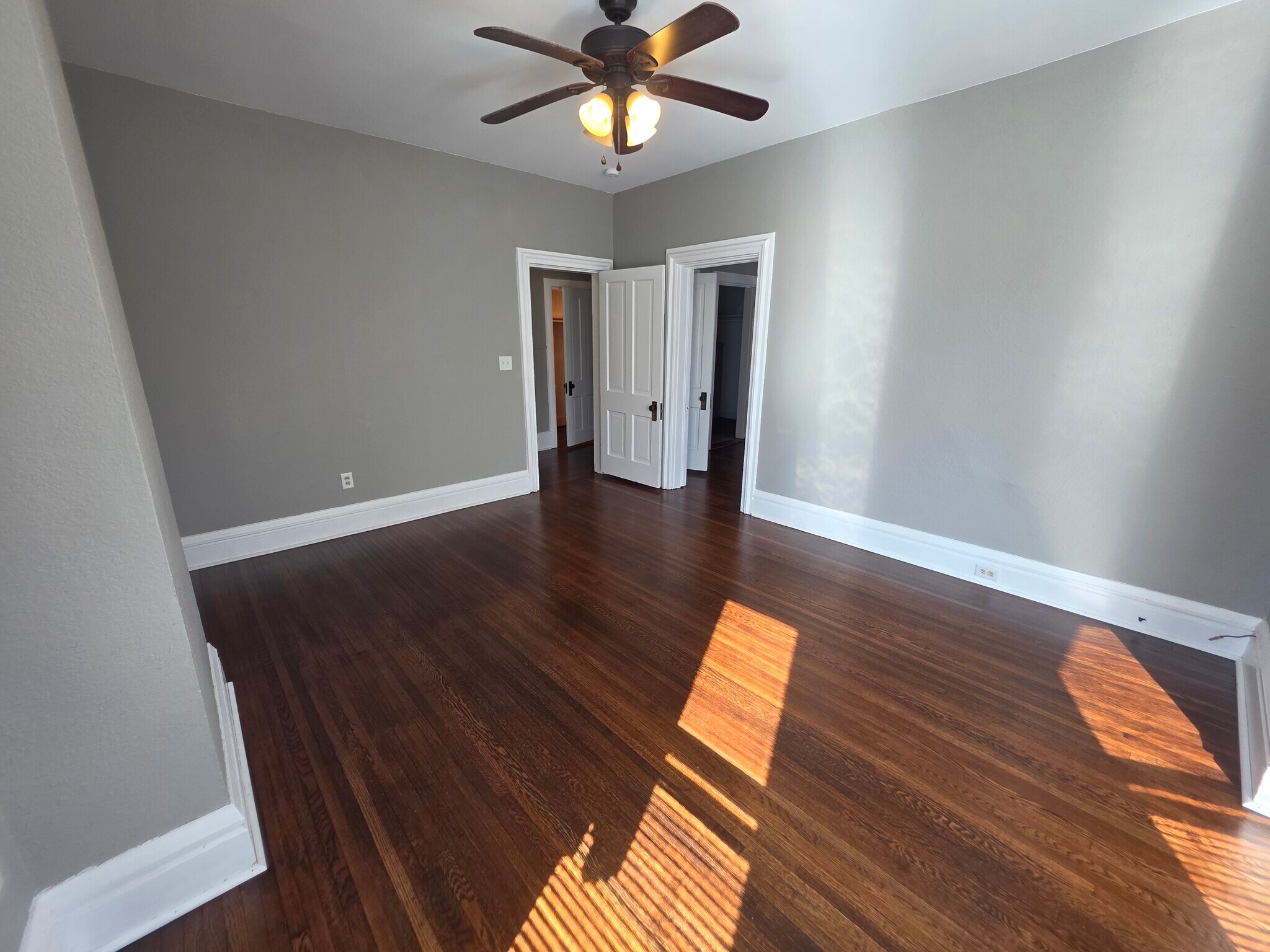 Building Photo - 701 Wilson St