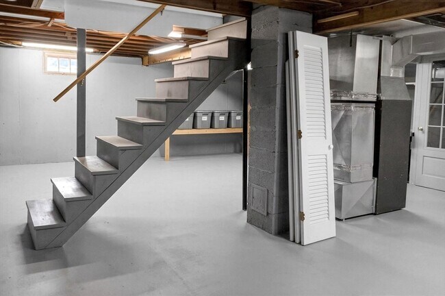 Building Photo - 30 Brookhaven Rd