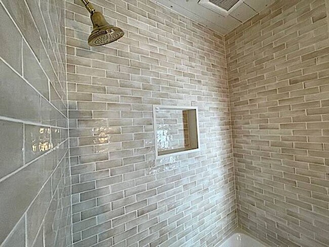 Building Photo - 62 Abrahams Landing Rd