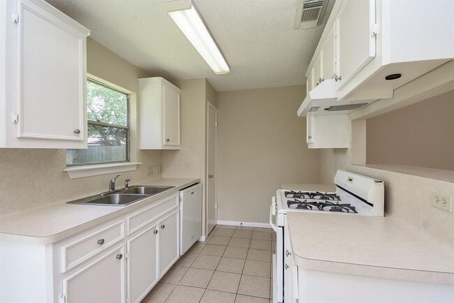 Building Photo - 10723 Spanish Grant Dr