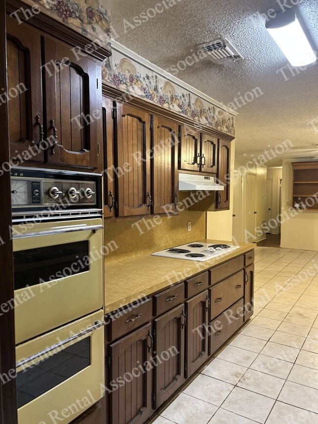 Building Photo - 6656 Sonny Boy Yeldell Rd