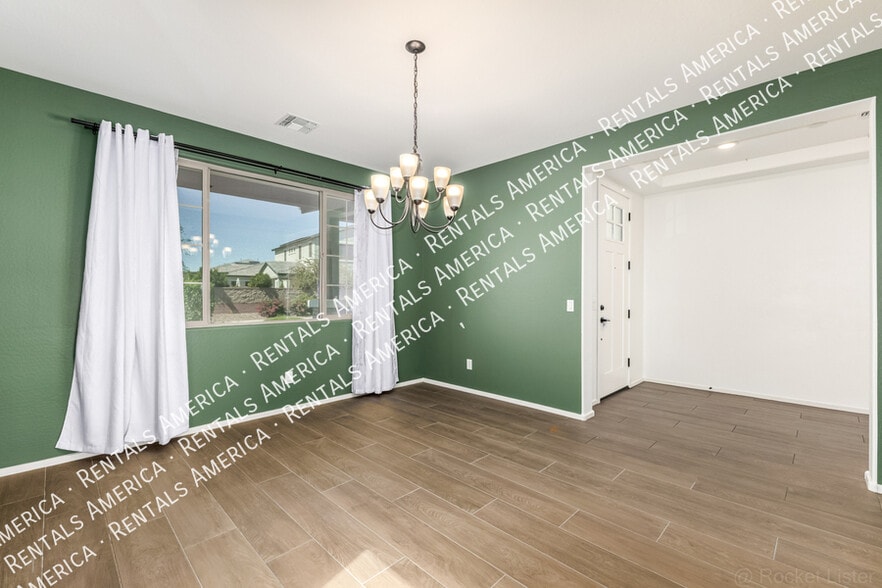 Building Photo - 13695 N 145th Dr