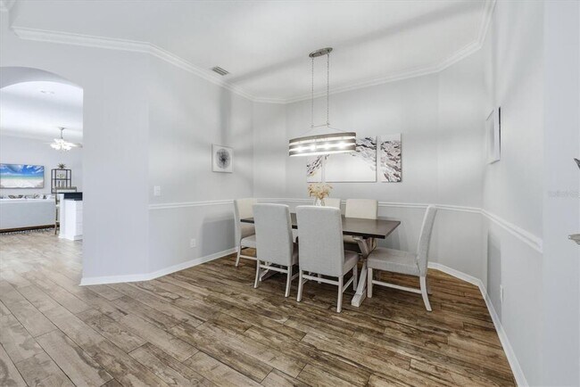 Building Photo - 4617 Egmont Dr