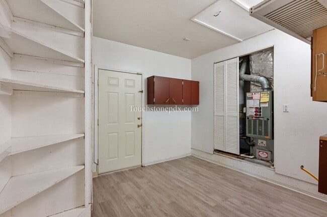 Building Photo - 20160 Quinalt Dr