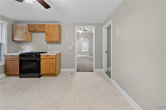 Building Photo - 127 Wall St