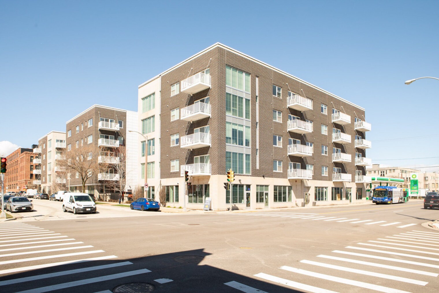 Building Photo - 1031 S 1st St