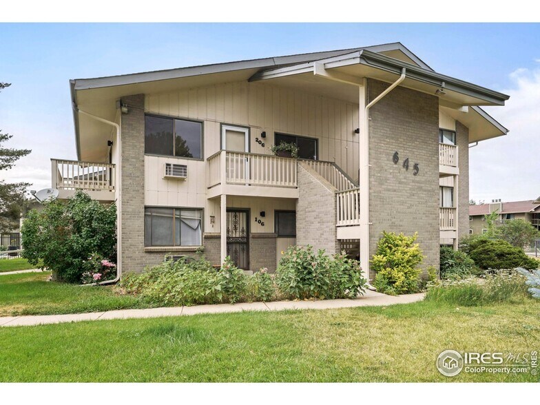 Building Photo - 645 Manhattan Pl