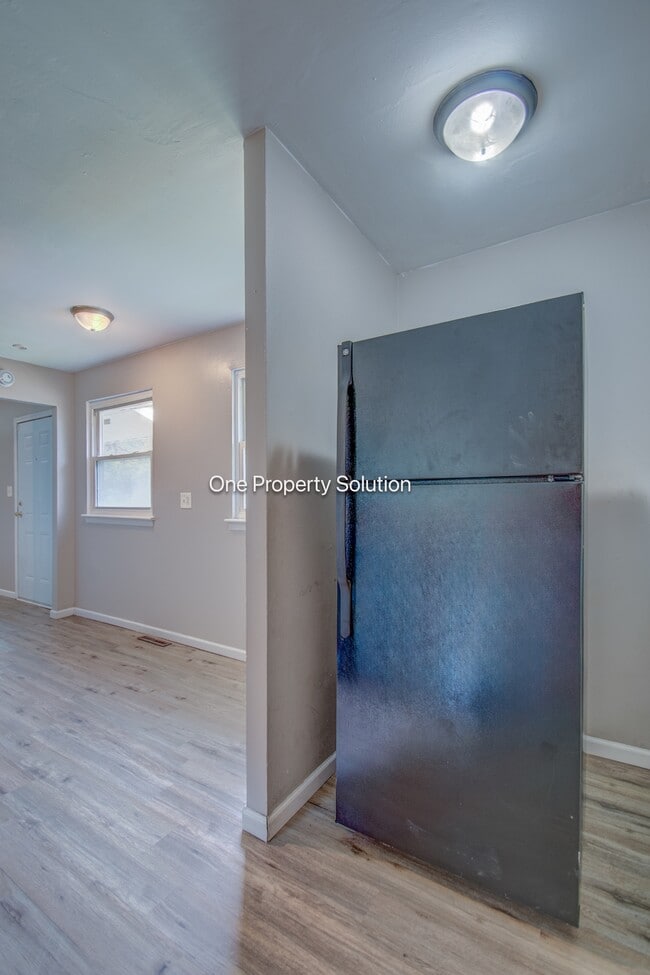 Building Photo - 4410 W 25th Ave