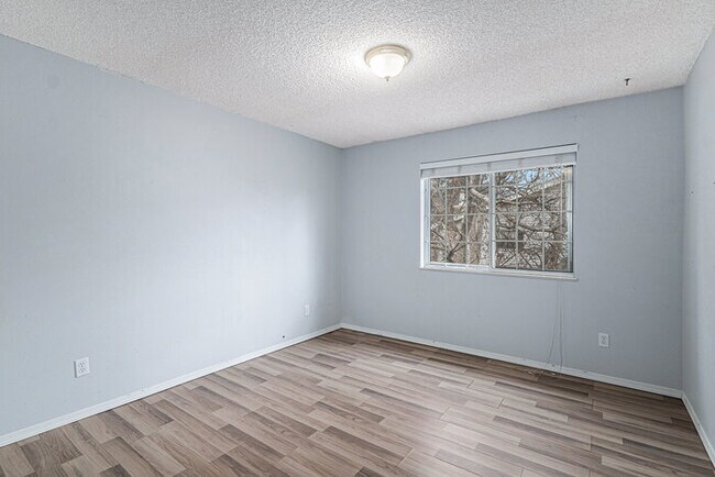 Building Photo - 14424 E Colorado Dr