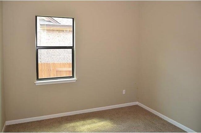 Building Photo - 15908 Dink Pearson Ln