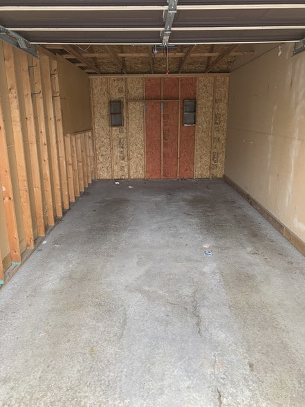 Building Photo - 1215 Bear Pass
