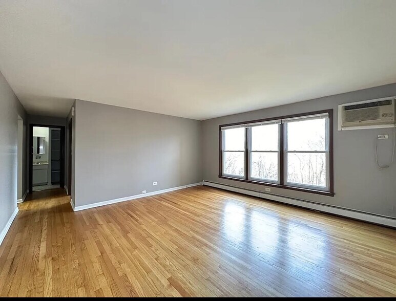 Building Photo - 430 W Stevens Dr