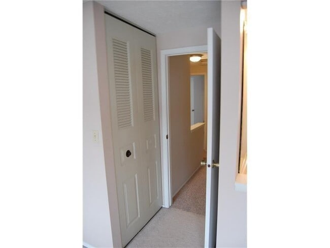 Building Photo - 119 Ligonier Ln