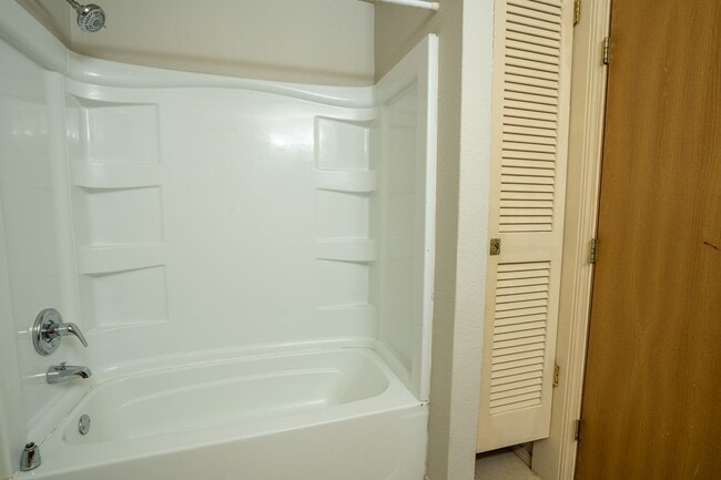 Building Photo - 3 Bed | 2 Bath | Broken Arrow