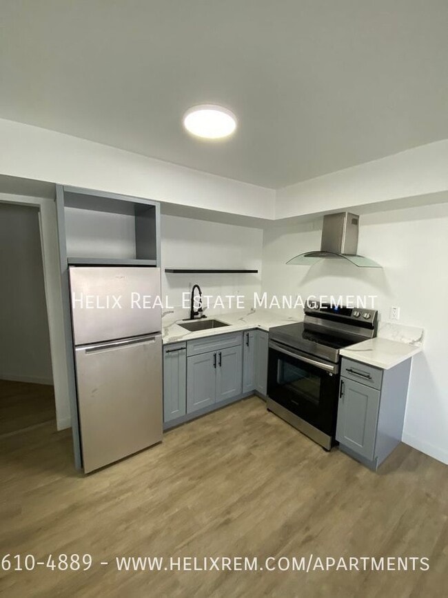 Building Photo - 1313 Huntington Dr