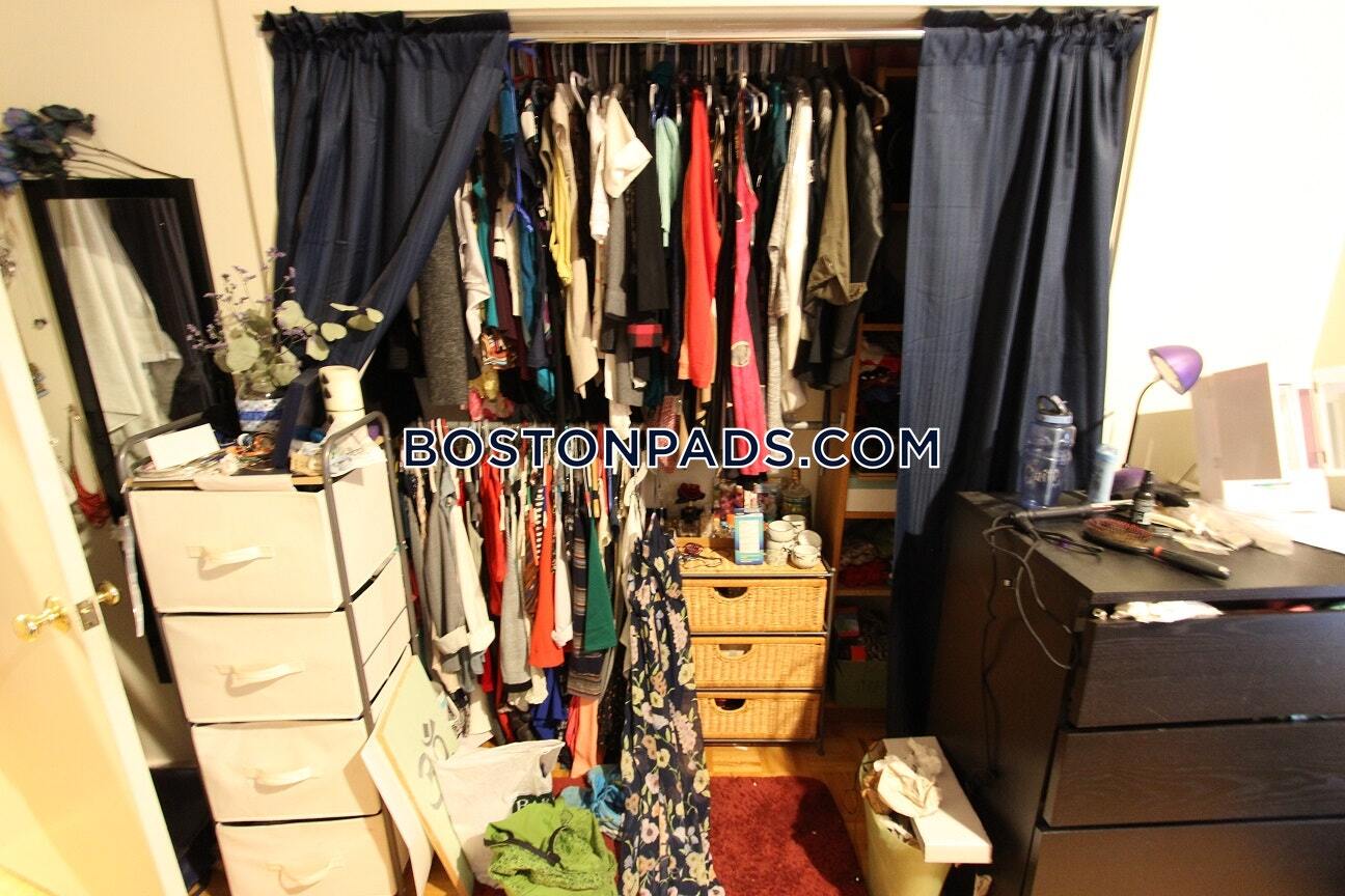 Building Photo - 616 Columbus Ave