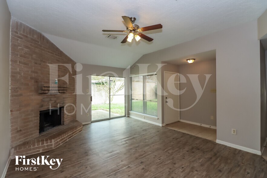 Building Photo - 12426 Sungate Ln