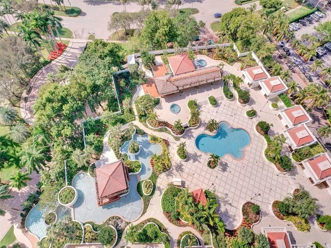 Building Photo - 20281 E Country Club Dr