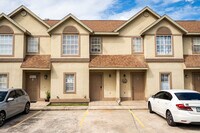 Building Photo - 159 Ivy Ln