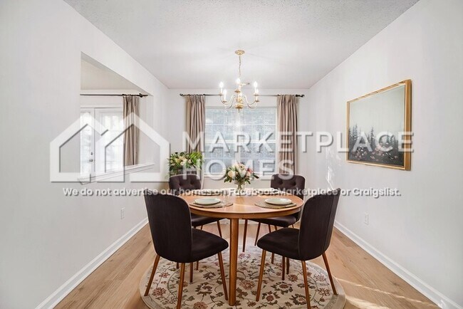 Building Photo - 10143 Deep Creek Dr