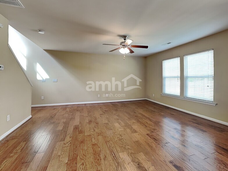 Building Photo - 5137 Benjamin Ct