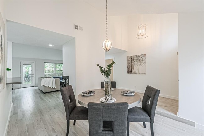 Building Photo - 2314 Silver Sage Dr