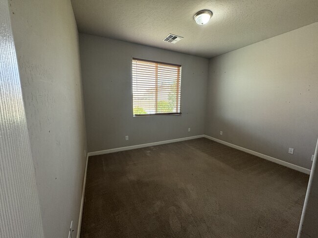 Building Photo - 343 Armitage Way